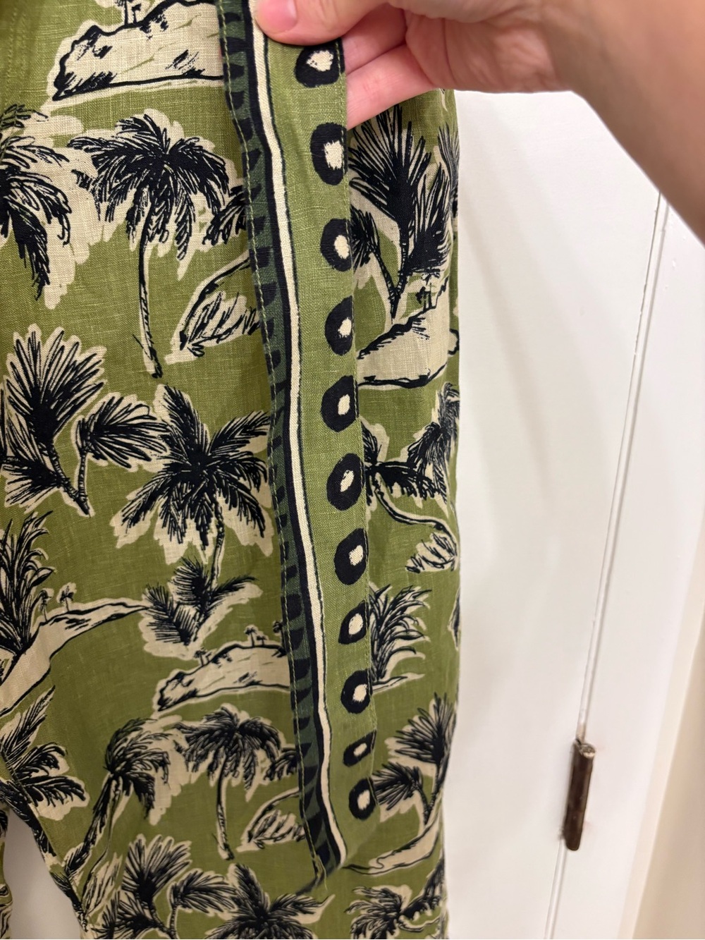 Tahari 100% Linen Wide Leg Pants Green Tropical Palm Print Belted Resort M - Picture 10 of 12